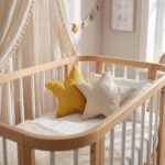 Cojín infantil estrella mostaza - Imagen 2