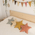 Cojín infantil estrella mostaza - Imagen 6