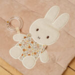Alfombra de juegos Miffy Vintage Flores - Imagen 12