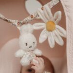 Cadena de juguete para cochecito Miffy Vintage Little Flowers - Imagen 7