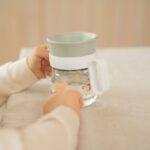 Vaso antiderrame 360 con asas Pequeña granja - Imagen 5